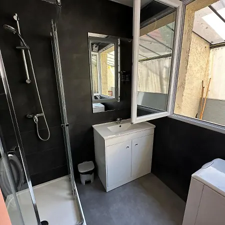 Logement Meuble Avec Terrasse Apartamento Vincennes